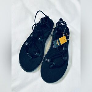 Teva Voya Infinity Black Sandals